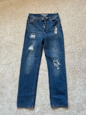 Chic high-rise distressed skinny jeans